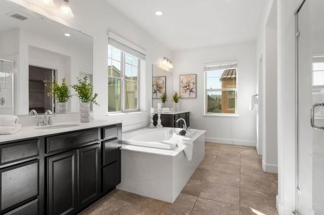 714 Sullivan Way, Gilroy CA: https://media.crmls.org/mediaz/a4a81c26-a3dd-4102-afaf-7fb386cc6b83.jpg