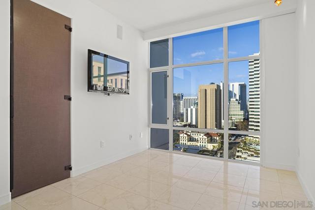 550 Front Street, San Diego, California 92101, 2 Bedrooms Bedrooms, ,2 BathroomsBathrooms,Condominium,For Sale,Front Street,250018930SD