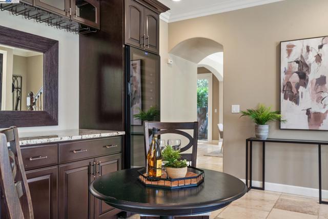 5989 Hillbrook Pl, Dublin CA: https://media.crmls.org/mediaz/a4a889e4-1712-4776-babf-8df04e9d857c.jpg