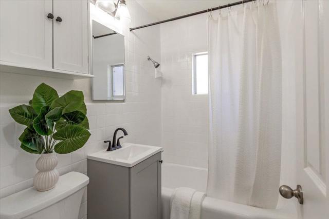 535 Menker Avenue, San Jose CA: https://media.crmls.org/mediaz/a4a93008-3cf2-423f-a5f8-9e816f503c6c.jpg