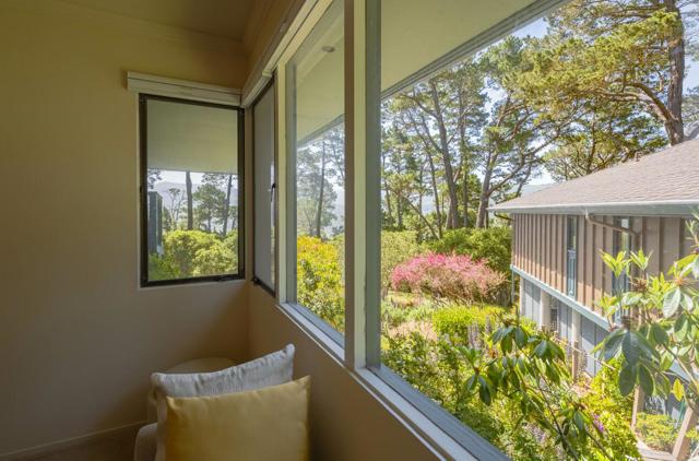 154 Del Mesa Carmel, Carmel CA: https://media.crmls.org/mediaz/a4aa1f4a-bb20-47db-87b9-848fcfe92ceb.jpg