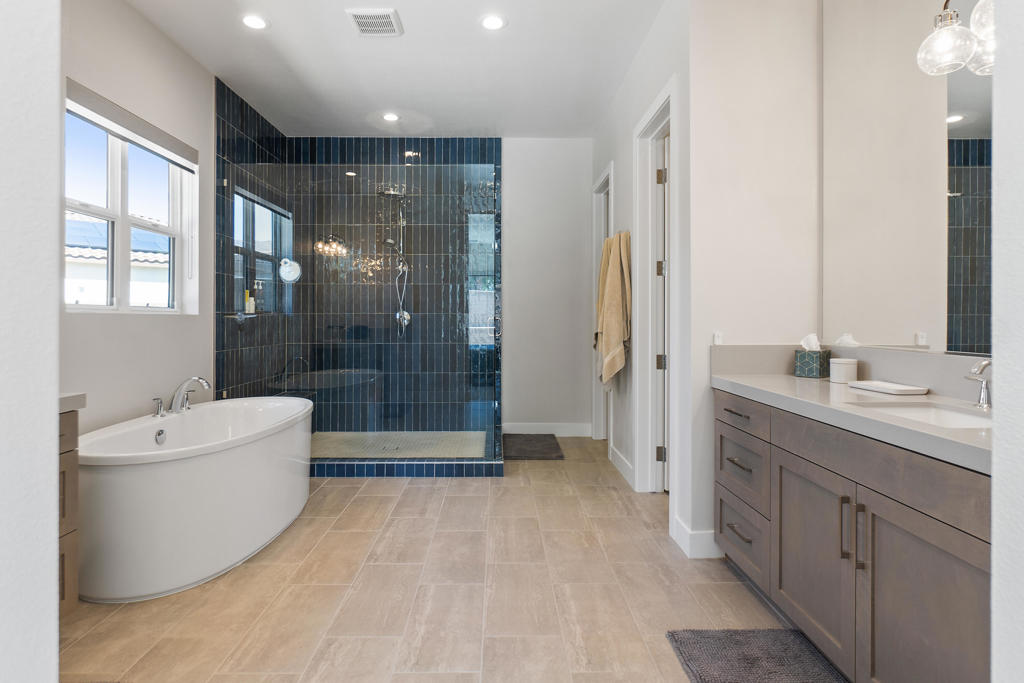 MLS #219136211DA image #14