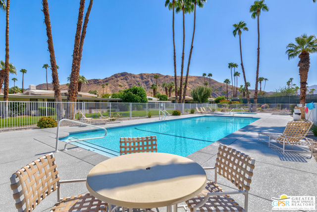 1566 Cabildo Circle, Palm Springs, CA 92264