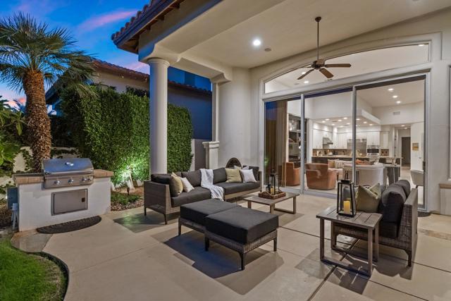 49606 Montana Way, La Quinta CA: https://media.crmls.org/mediaz/a4ab0360-ded5-48f8-b41e-57e279872027.jpg