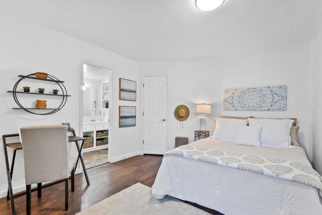 399 Sea Ridge Road, Seacliff CA: https://media.crmls.org/mediaz/a4ab3501-49c7-411e-b184-c47709f97860.jpg