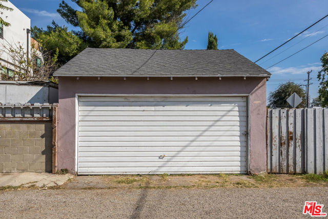 5801 Kester Avenue photo 8