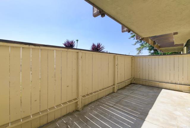 615 Fredricks Avenue, Oceanside CA: https://media.crmls.org/mediaz/a4ac8772-b6c4-4d68-bafc-37bb3ad3887e.jpg