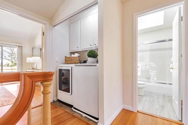 10 Tyrella Court, Mountain View CA: https://media.crmls.org/mediaz/a4ad06e6-5d62-43d5-94d7-0d3294b8f993.jpg