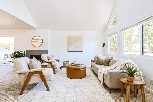 17865 Caminito Pinero, San Diego CA: https://media.crmls.org/mediaz/a4ae250b-3400-4fa4-8dbe-1add75cc22b0.jpg