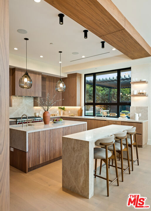 Drew Fenton | 565 Toyopa Drive Pacific Palisades CA | MLS: 7523707 Drew Fenton | 565 Toyopa Drive Pacific Palisades CA | MLS: 7523707