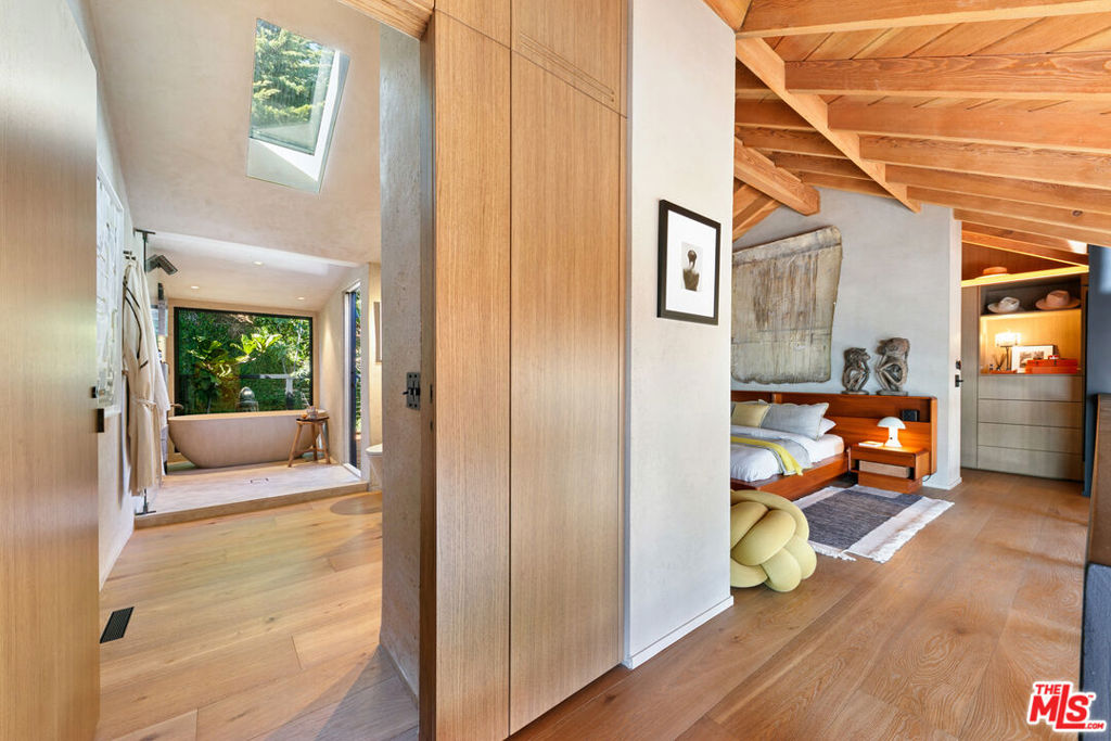 MLS #26847389 image #23