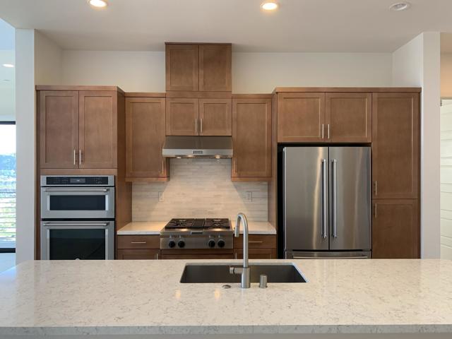 8575 Aspect Dr, San Diego CA: https://media.crmls.org/mediaz/a4afc5d0-1e72-484f-9c2c-be01b980e146.jpg