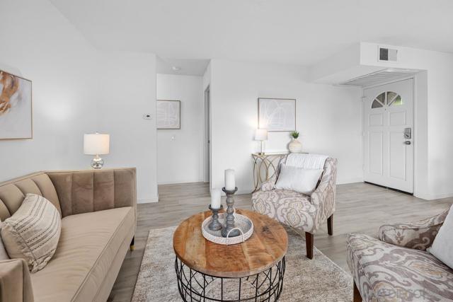 13259 Wimberly Square, San Diego CA: https://media.crmls.org/mediaz/a4b055e6-302f-463e-8a85-a270b6fa8286.jpg