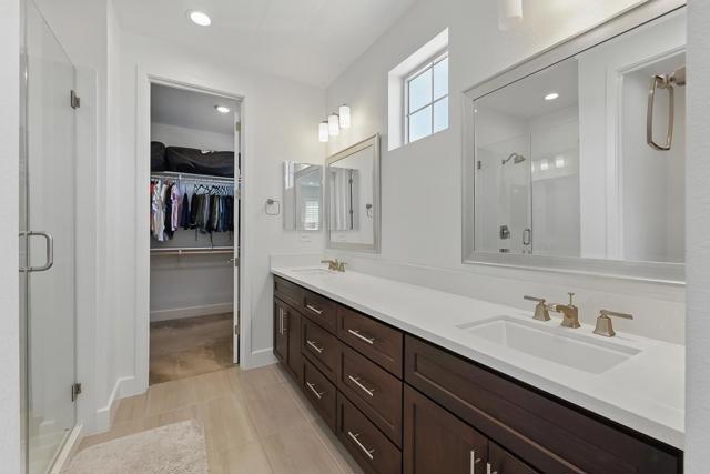 410 E Redberry Place, Mountain House CA: https://media.crmls.org/mediaz/a4b06fd7-4c51-444f-9f2a-262bf9a4ae88.jpg