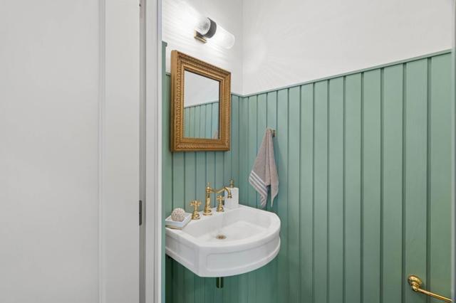 58 Gladys Avenue, Mountain View CA: https://media.crmls.org/mediaz/a4b08526-500d-480d-8c12-c635474f1aab.jpg