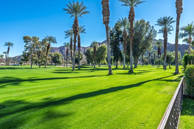 45534 Indian Wells Lane, Indian Wells CA: https://media.crmls.org/mediaz/a4b0abad-269b-44d0-93ff-1e0dd67a8aed.jpg