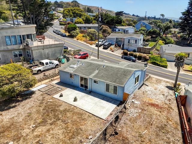 331 Manor Drive, Pacifica CA: https://media.crmls.org/mediaz/a4b11a53-968f-4a71-94cc-7acd079a9cfd.jpg