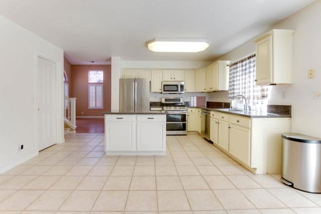 751 La Baig Drive, Hollister CA: https://media.crmls.org/mediaz/a4b251db-60df-41cf-a0d3-134f0bcceee4.jpg