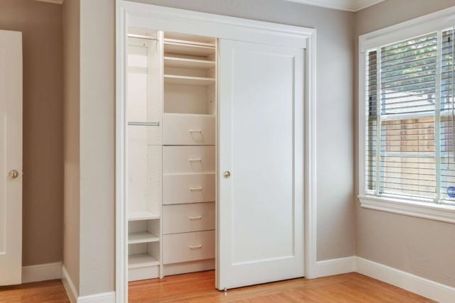 327 Bay Road, Menlo Park CA: https://media.crmls.org/mediaz/a4b35dca-4d3b-48d4-b551-d7ef0f9c4540.jpg