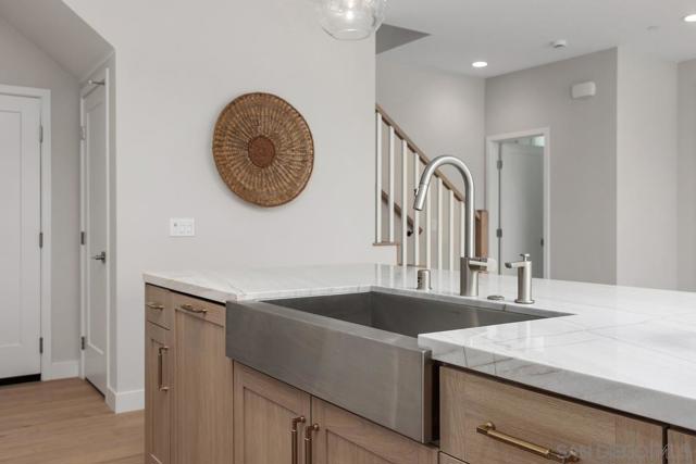 559 N Vulcan Ave, Encinitas CA: https://media.crmls.org/mediaz/a4b4798b-f511-4715-a15a-ab65698595c0.jpg