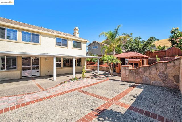 5235 Ramsdell Ct, Antioch CA: https://media.crmls.org/mediaz/a4b56d98-52f1-4f78-b1a7-075be3353f21.jpg