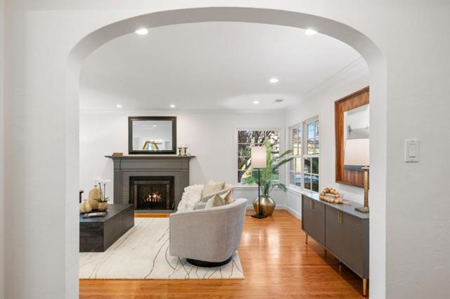 1149 Cortez Avenue, Burlingame CA: https://media.crmls.org/mediaz/a4b5e3f3-6709-4b22-b158-2f0a32911d6c.jpg