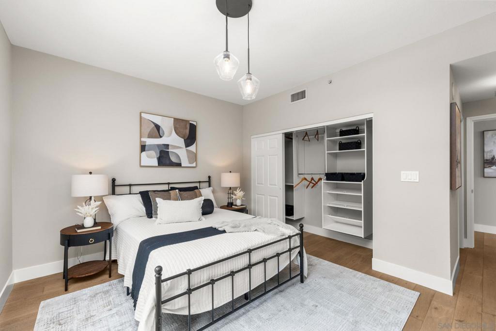 1240 India St. - photo 10