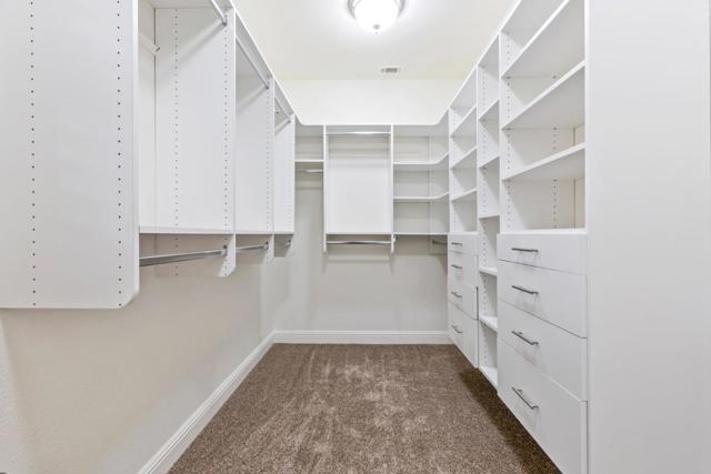 5000 Peach Blossom Lane, Oakdale CA: https://media.crmls.org/mediaz/a4b778e7-ece7-43e5-b376-ead0a871c560.jpg