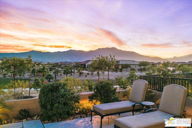 61 Zinfandel, Rancho Mirage CA: https://media.crmls.org/mediaz/a4b7875b-c082-4a33-a18c-5d8565051f5c.jpg