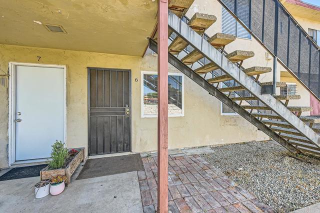 Detail Gallery Image 1 of 1 For 5164 Landis St #6,  San Diego,  CA 92105 - 2 Beds | 1 Baths