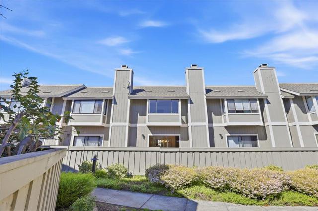 812 Ram Lane, Foster City CA: https://media.crmls.org/mediaz/a4b98c5a-d26d-42be-9e3e-83207bca275d.jpg