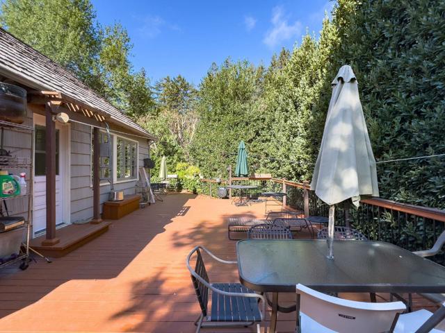 2155 Geri Lane, Hillsborough CA: https://media.crmls.org/mediaz/a4ba8142-29f9-40a4-afd8-06ad0b33f191.jpg