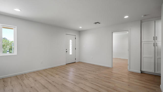 8582 Frontera Avenue, Yucca Valley CA: https://media.crmls.org/mediaz/a4ba8b5b-a2fd-4e95-a5fb-86c43afca4e1.jpg