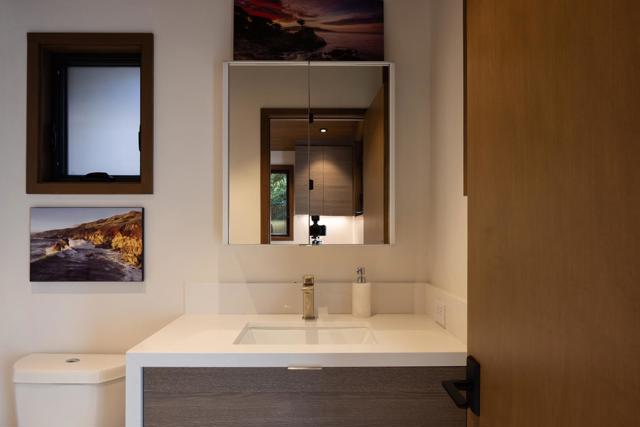 799 Parcel Street, Monterey CA: https://media.crmls.org/mediaz/a4bac7fc-32fe-4632-a5f8-4b3844746f9e.jpg