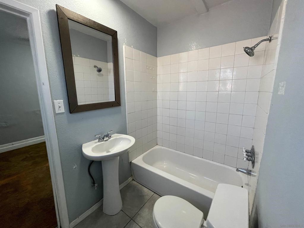 MLS #250045672SD image #5