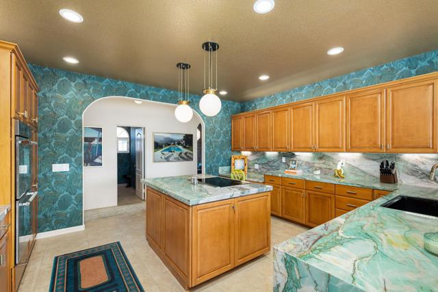 73840 Grapevine Street, Palm Desert CA: https://media.crmls.org/mediaz/a4bbf2d1-d709-41e4-aa39-257335d36869.jpg