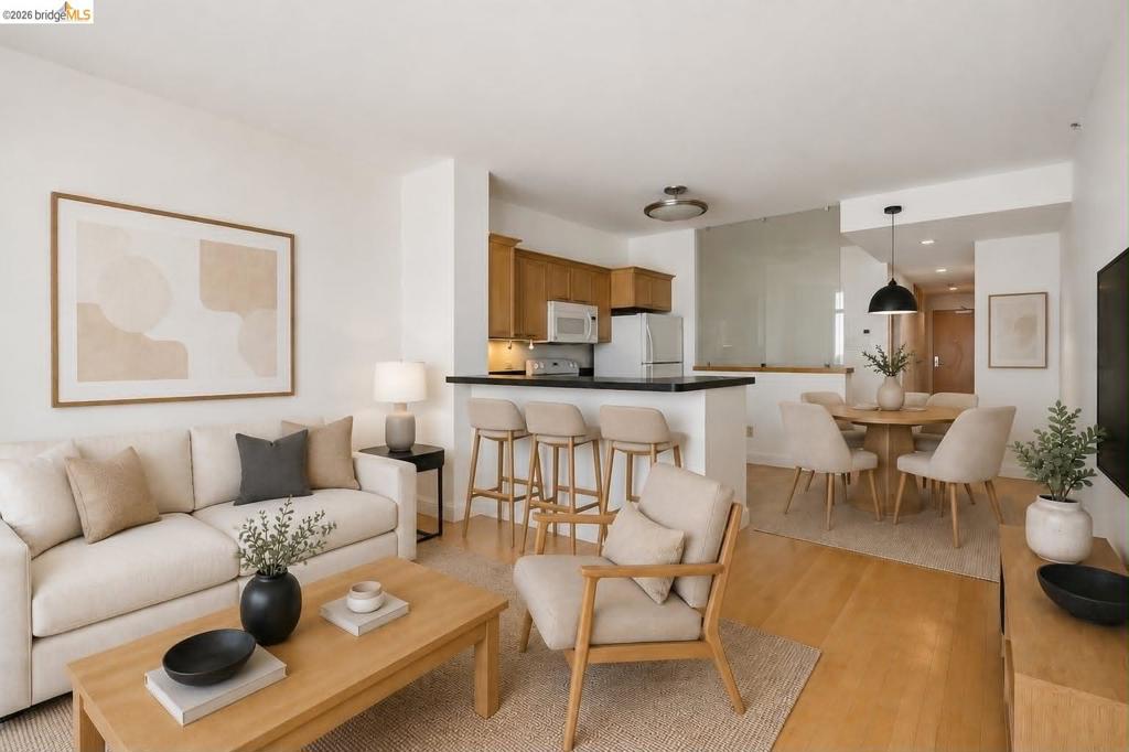 1 Lakeside Dr #1608