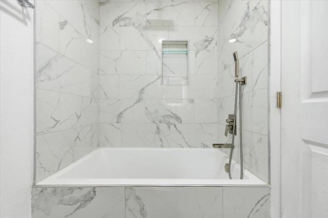32915 Lake Erie Street, Fremont CA: https://media.crmls.org/mediaz/a4bc72d0-94eb-48ad-8657-a56582bfa90d.jpg