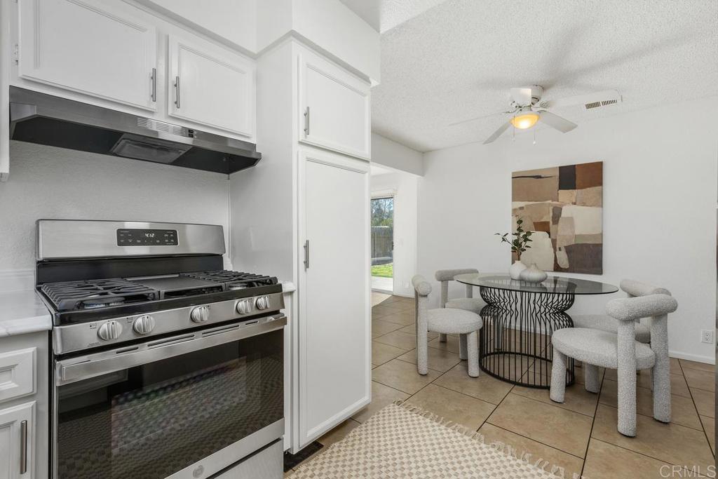 3027 Camarillo Avenue - photo 10