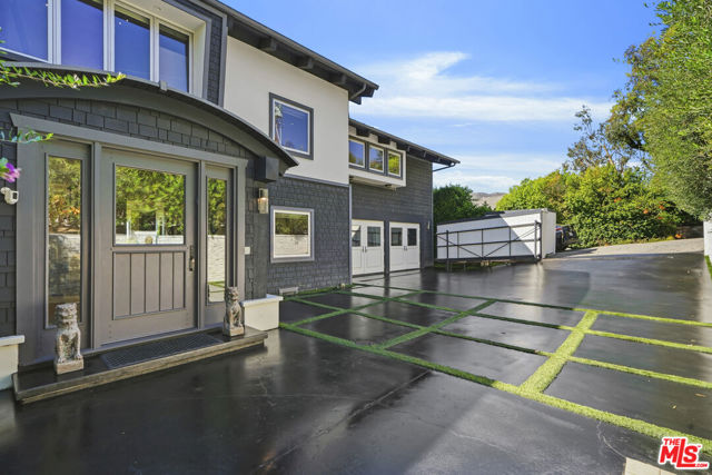 Drew Fenton | 3631 SERRA Road Malibu CA | MLS: 7403357 Drew Fenton | 3631 SERRA Road Malibu CA | MLS: 7403357