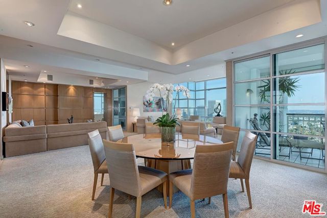 10380 Wilshire Boulevard, Los Angeles CA: https://media.crmls.org/mediaz/a4bd5097-8bf9-4c4f-ad6e-416263874f6b.jpg