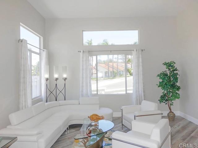 4982 Lassen Drive, Oceanside CA: https://media.crmls.org/mediaz/a4be406b-5a19-4a42-b262-2ca582511f6b.jpg