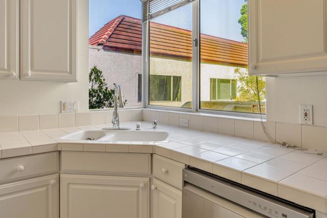 2561 Park Boulevard, Palo Alto CA: https://media.crmls.org/mediaz/a4be5675-71a7-4655-bf2d-932710996432.jpg