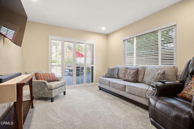 612 Via Arroyo, Ventura CA: https://media.crmls.org/mediaz/a4befece-e692-40a0-a5f2-4048953e0fc5.jpg