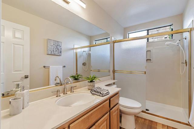 2959 Sea View Parkway, Alameda CA: https://media.crmls.org/mediaz/a4bf2322-360b-4a53-ba82-370dc10e8735.jpg