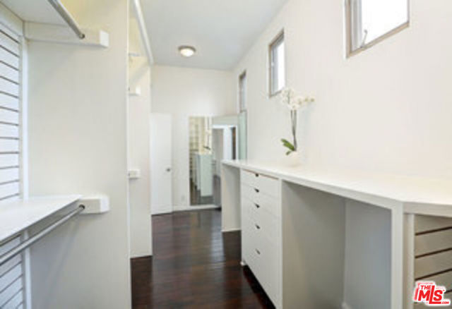 8049 Briar Summit Drive, Los Angeles CA: https://media.crmls.org/mediaz/a4bf3821-7bf5-4a2c-9748-76db7aa23714.jpg