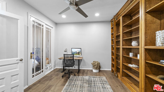 663 W Terrylynn Place, Long Beach CA: https://media.crmls.org/mediaz/a4c08a8f-98c6-4059-a339-3db26fa77fd6.jpg