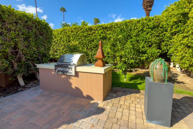 252 Camino Sur, Palm Springs, CA 92262