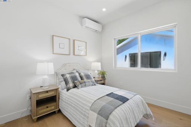 175 N Frances St, Sunnyvale CA: https://media.crmls.org/mediaz/a4c14fee-ddf7-4011-9d2a-46e3f7a46ebd.jpg
