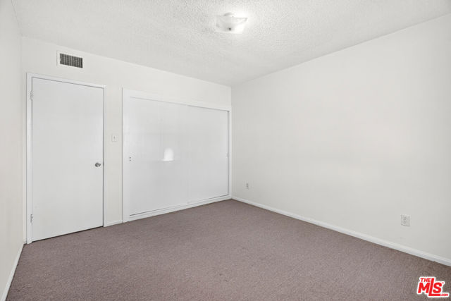 1320 West Farlington Street photo 26